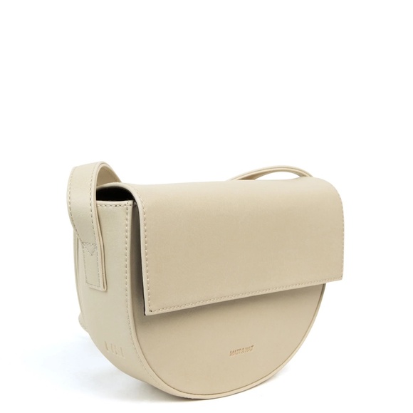 MATT & NATT - BRAND NEW - Ritt Vegan Saddle Bag in vanilla - Picture 1 of 7
